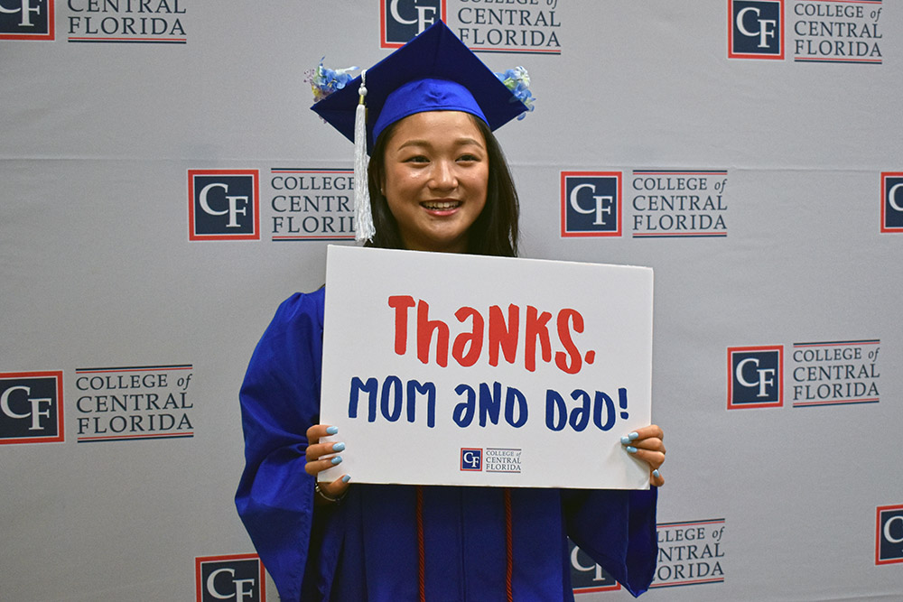 Graduate Saying Thank You to Parents